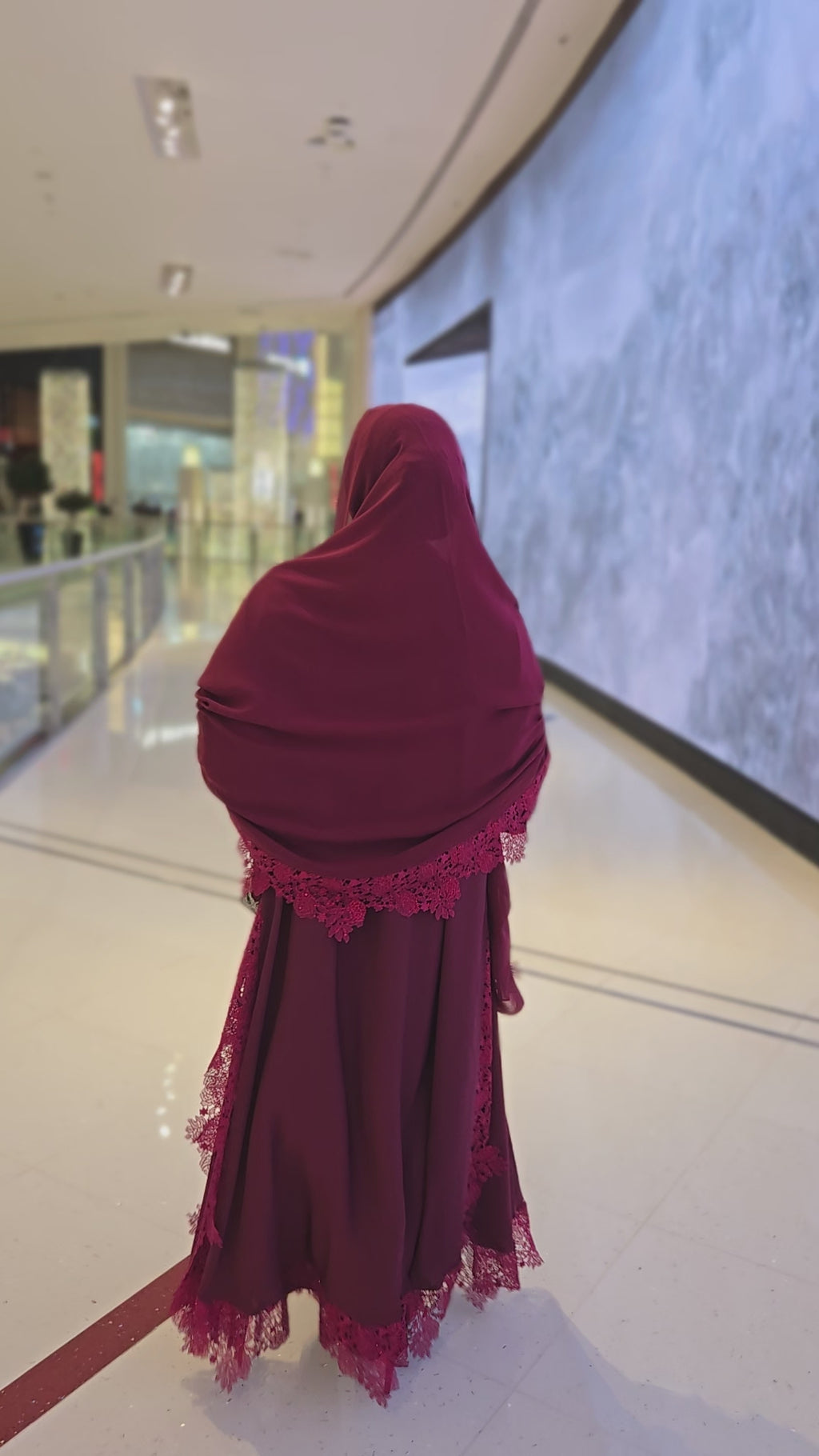 Ensemble abaya en dentelle Hind