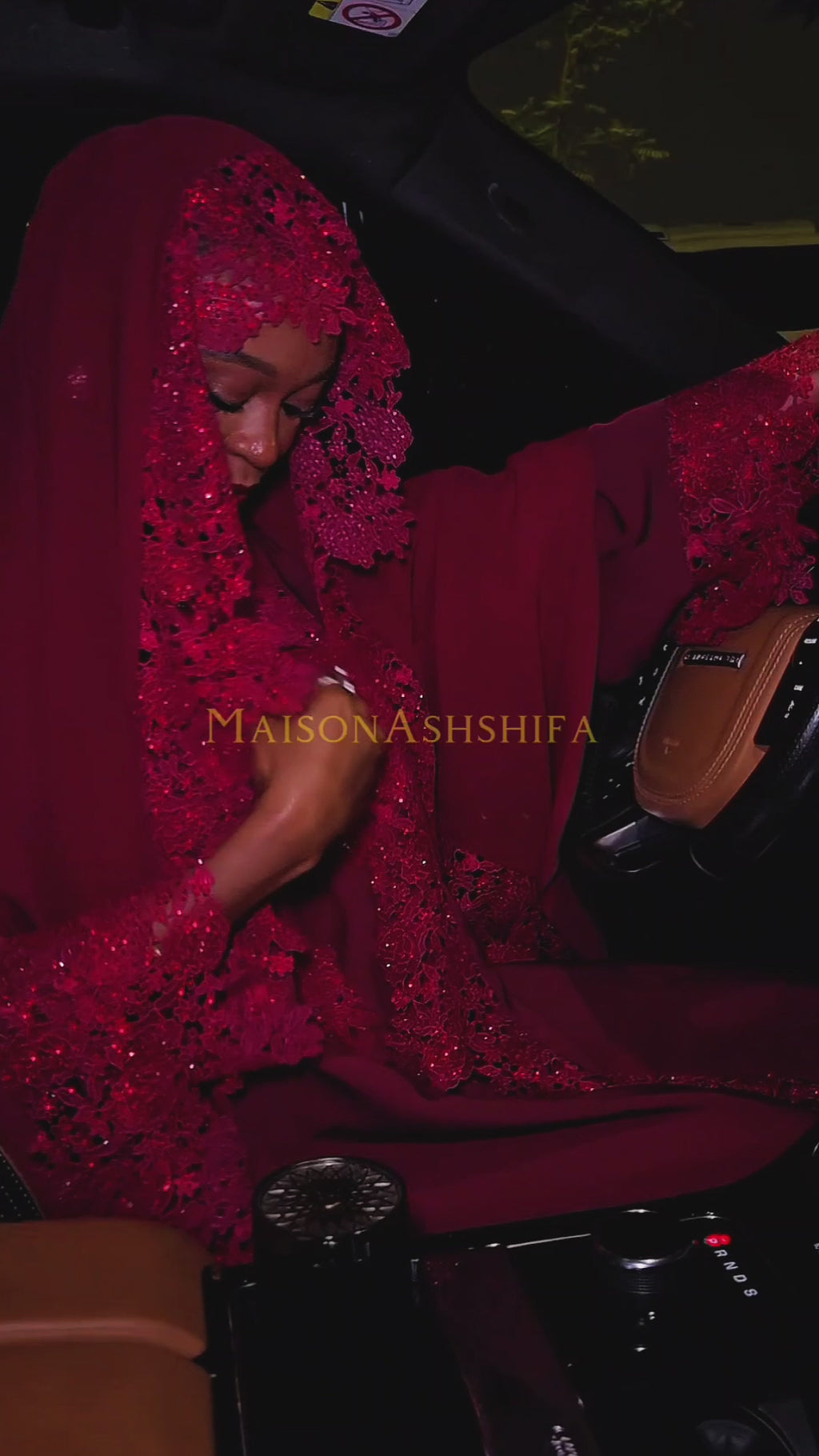 Queen Mother Lace Abaya Set