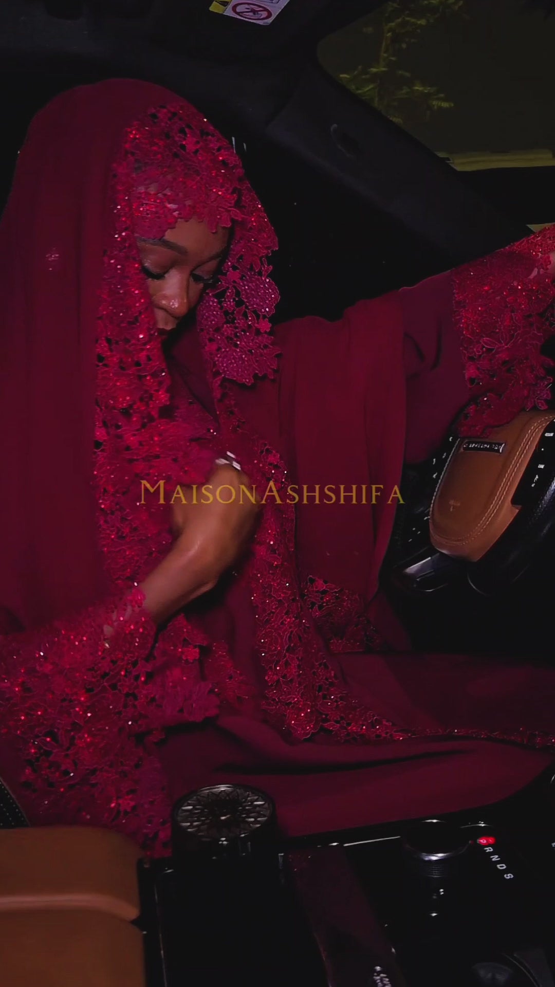 Queen Mother Lace Abaya Set