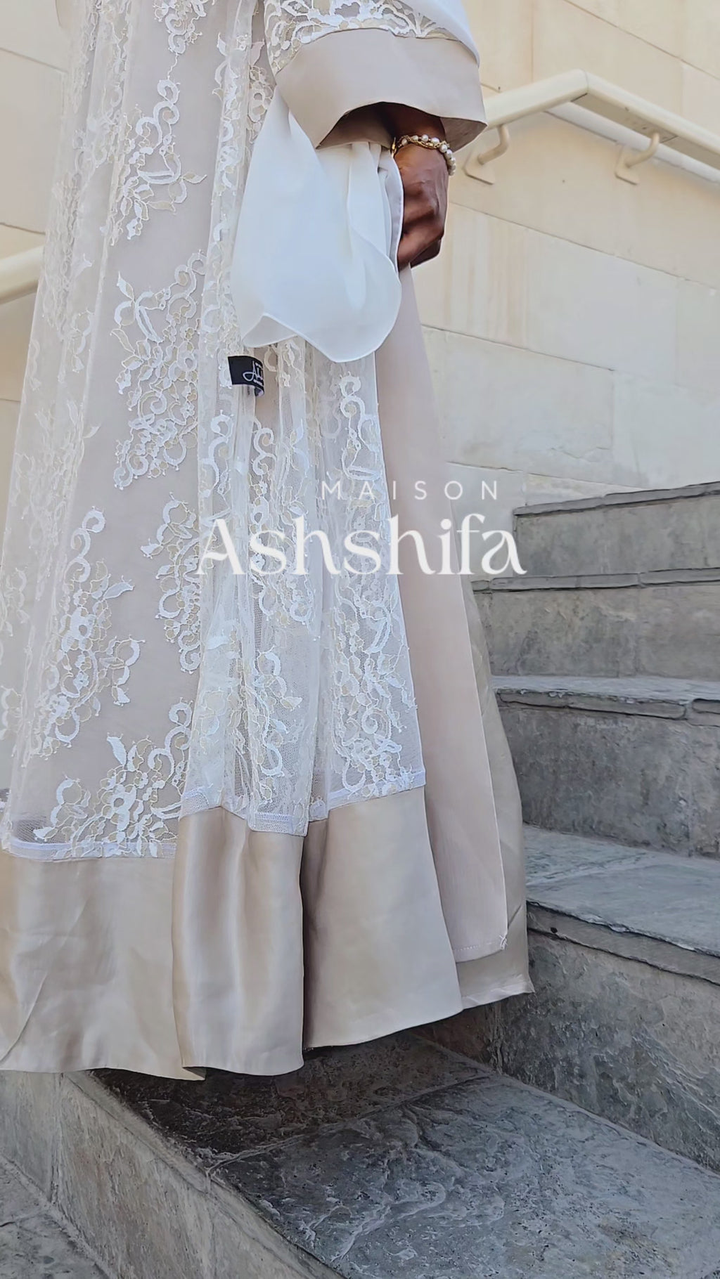 The Moza Bint Linen Abaya Set — SUNMER '26