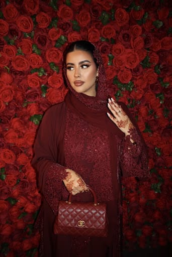 Queen Mother Lace Abaya Set