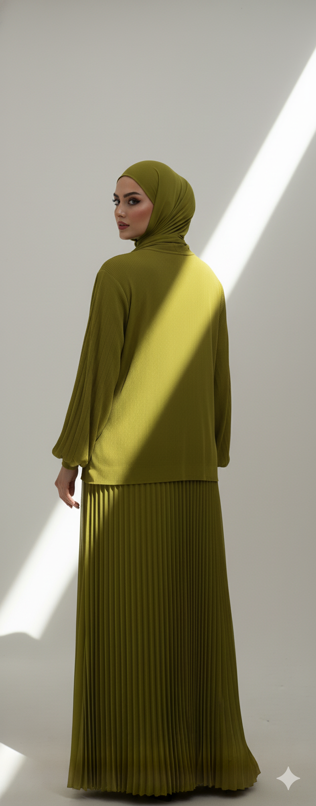 Green Plissé Balloon Sleeve Abaya