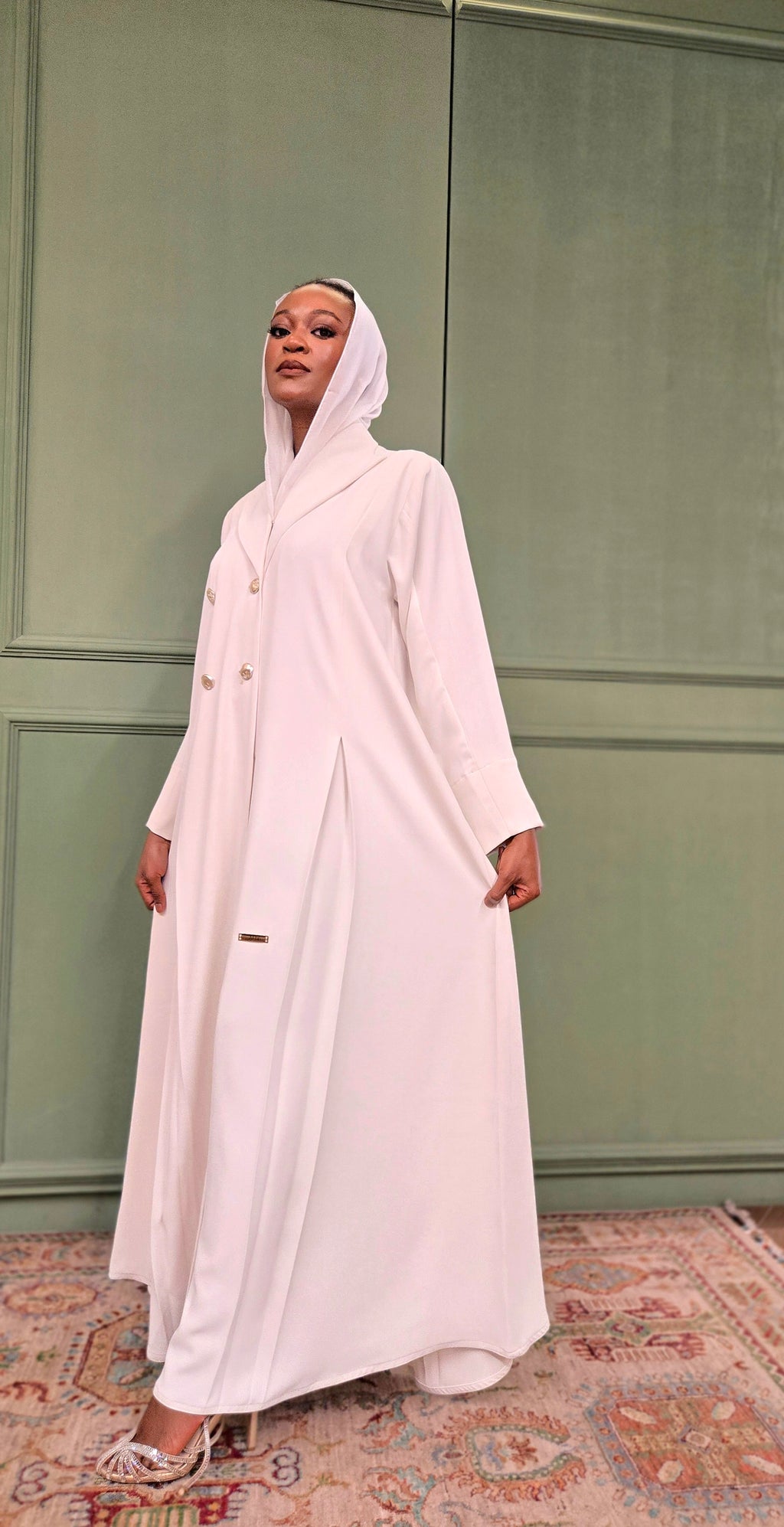 Loujain Collar Abaya Set