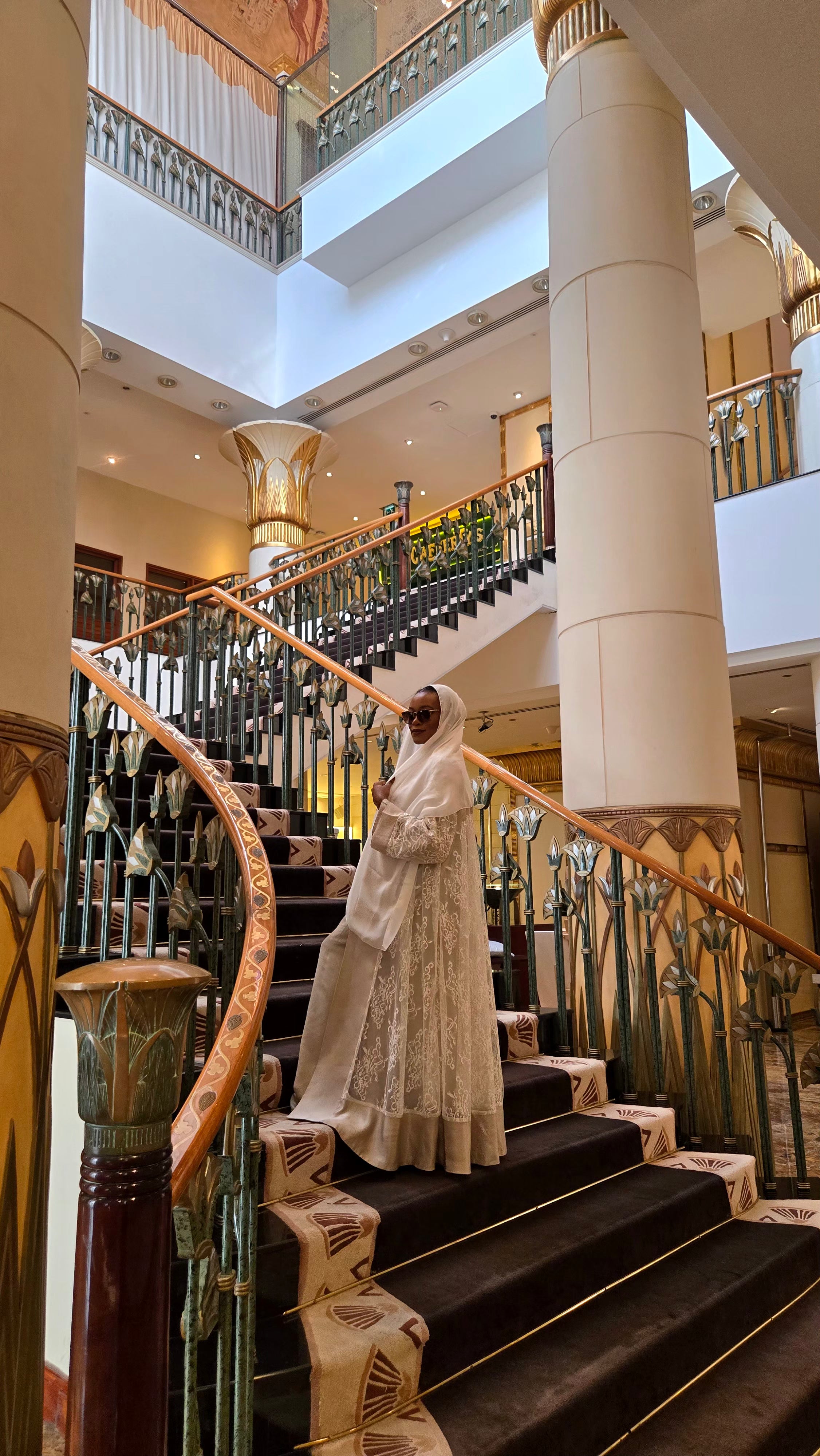 The Moza Bint Linen Abaya Set — SUNMER '26