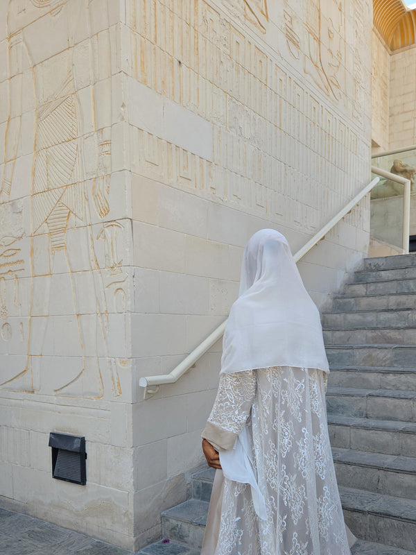 The Moza Bint Linen Abaya Set — SUNMER '26