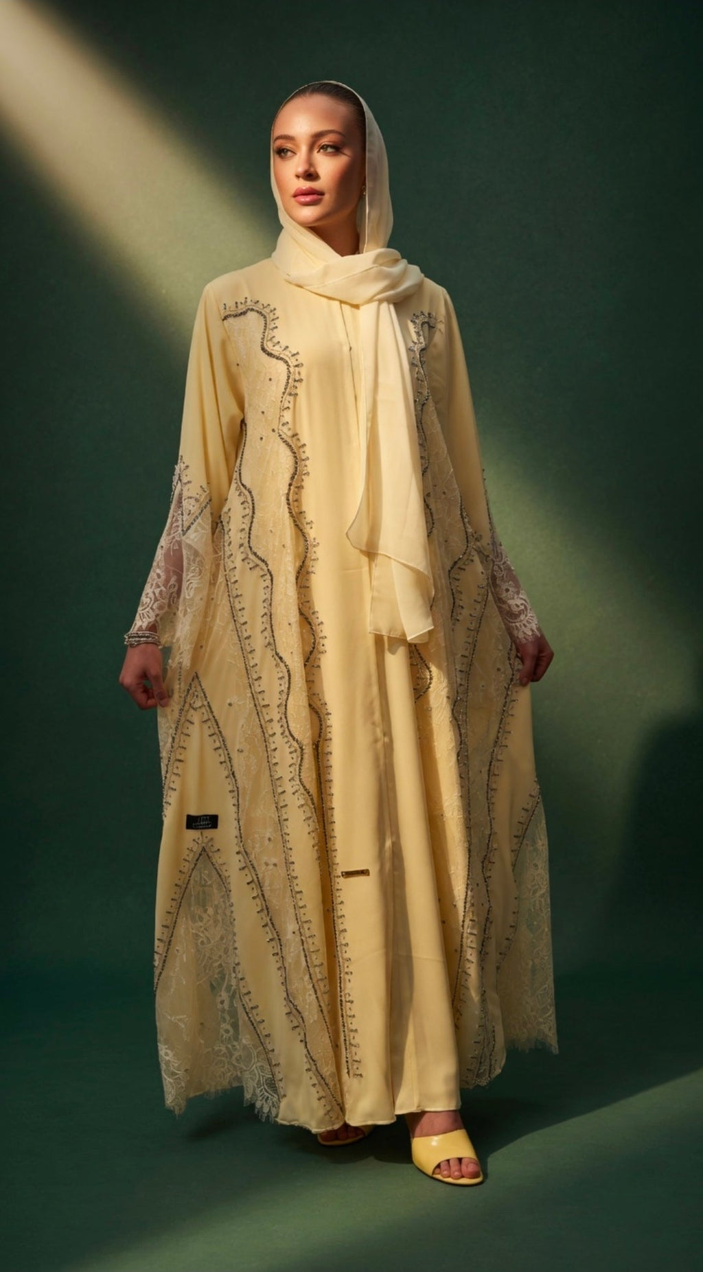 Yalwa Lace Abaya Set - MAISONASHSHIFA